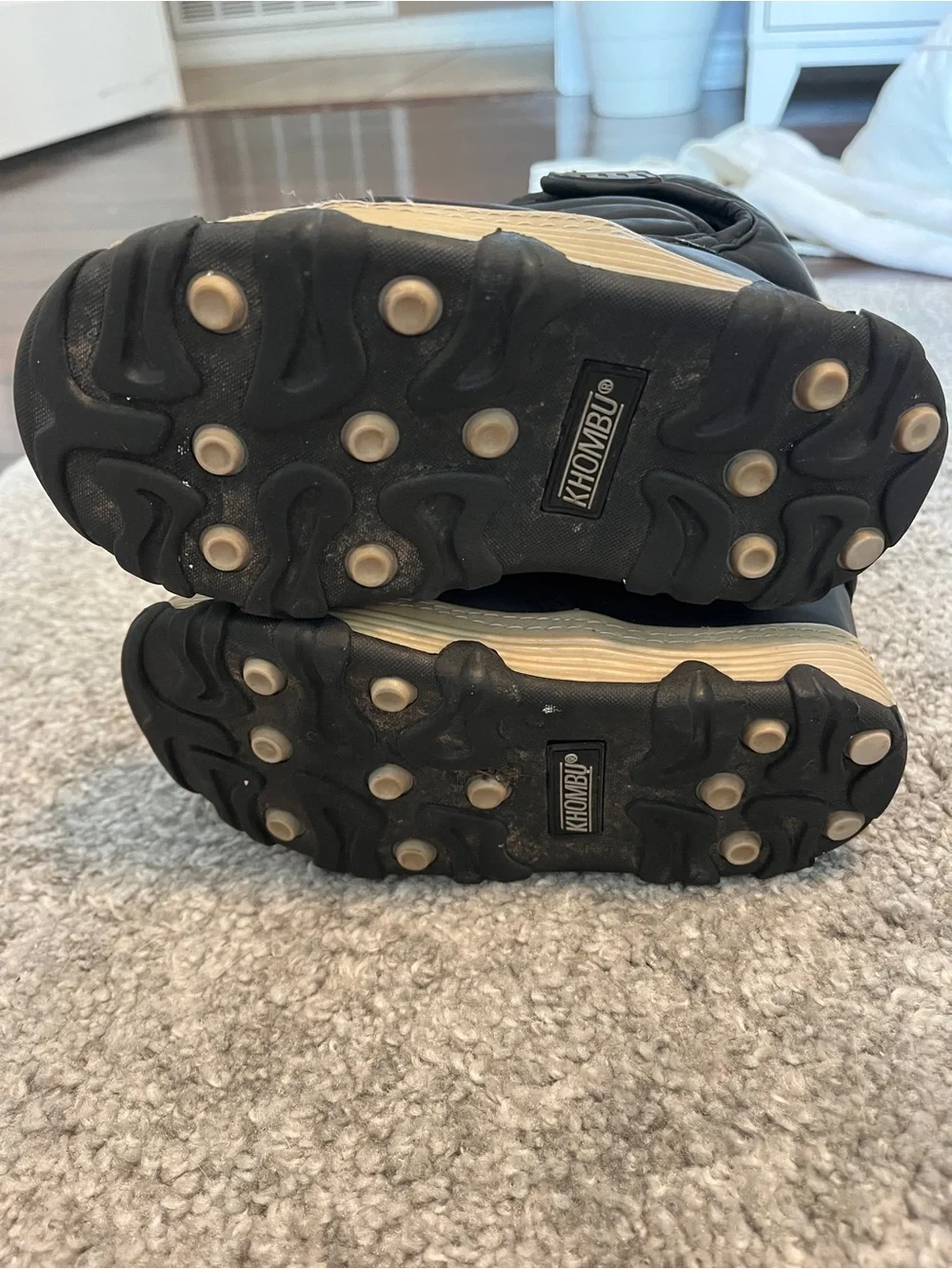 Khombu Black Kids Snow Boots with Faux-Fur Lining